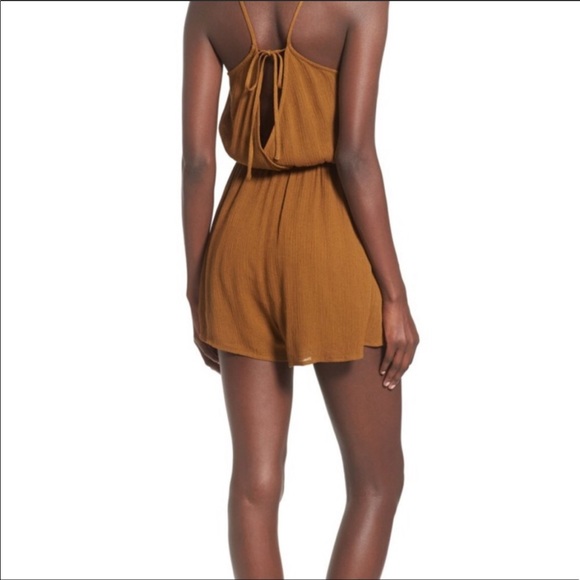 ASTR Floral Romper - Picture 2 of 6